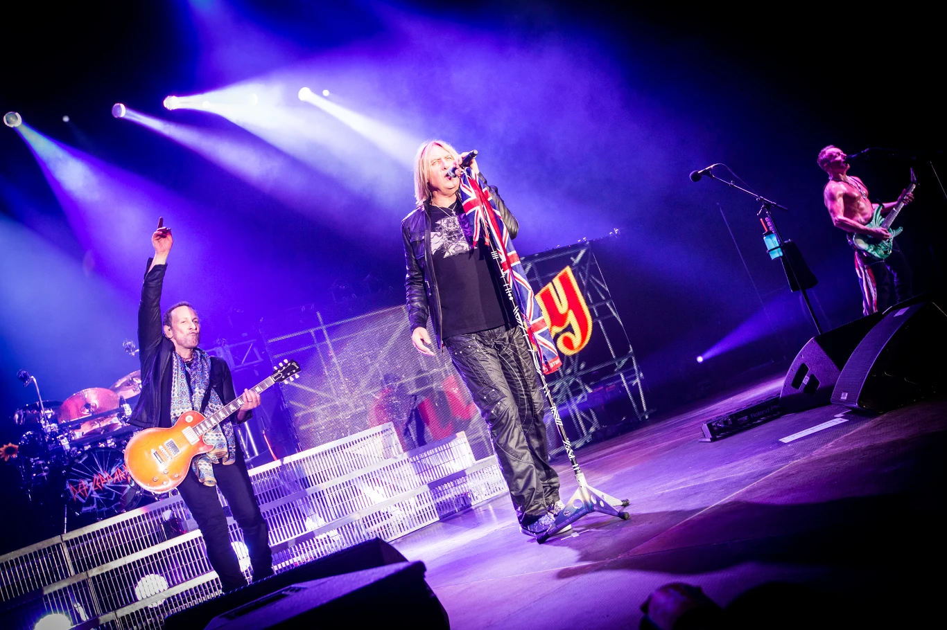 Muzycy przez cały koncert zapraszali fanów do wspólnej zabawy