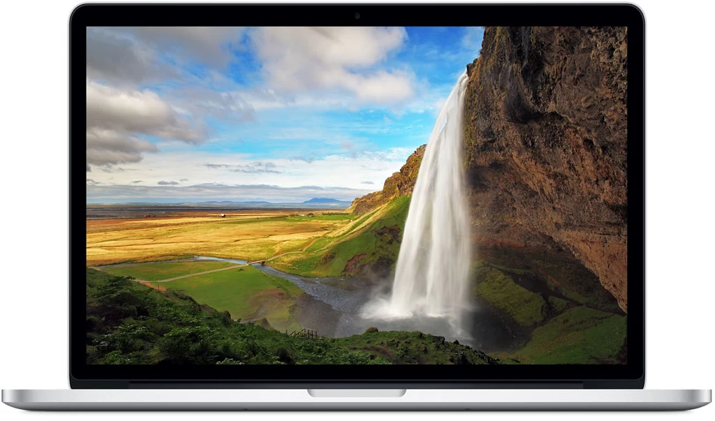 Nowe MacBooki Pro 15 z ekranami Retina