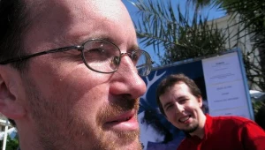 Twórcy "Gugary": Andrzej Dybczak (L) i Jacek Nagłowski (P) przed canneńskim pokazem filmu.