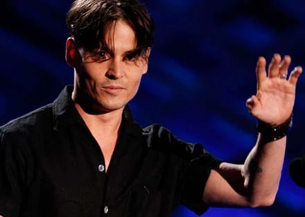 Johnny Depp uwielbiany jest nie tylko w Wielkiej Brytanii Johnny Depp uwielbiany jest nie tylko w Wielkiej Brytanii