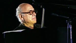 Michael Nyman przy fortepianie