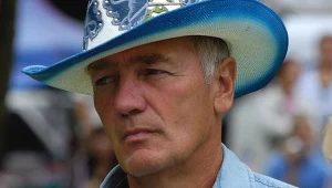 Czy takim kapeluszem Karol Strasburger podbije serce Grażyny Wolszczak? - fot. Paweł Jakubek