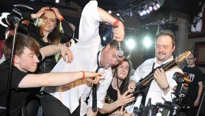 Tomasz Karolak razem z zespołem zagrał w Hard Rock Cafe