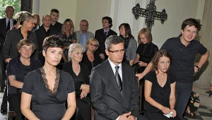 Joanna Brodzik w scenie z serialu "Dom nad rozlewiskiem" / fot. Andras Szilagyi