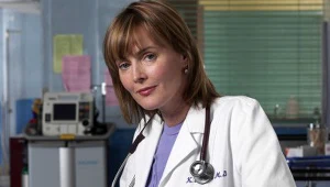 Laura Innes jako dr Kerry Weaver
