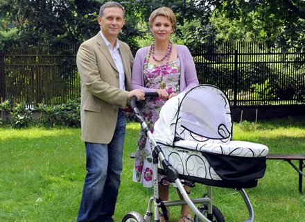 Robert Moskwa i Małgorzata Pieńkowska na planie "M jak miłość" / fot. Kurnikowski Robert Moskwa i Małgorzata Pieńkowska na planie "M jak miłość" / fot. Kurnikowski