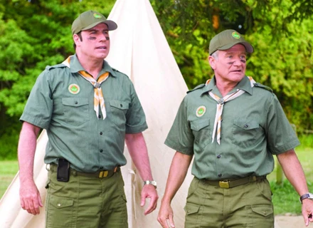 John Travolta i Robin Williams w filmie "Stare wygi" John Travolta i Robin Williams w filmie "Stare wygi"