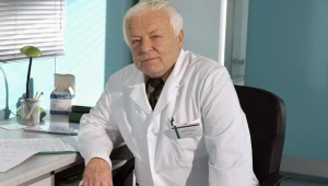 Tadeusz Zybert (Marian Opania) będzie głównym bohaterem jubileuszowego odcinka / fot. Gałązka