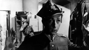 Bogumił Kobiela jako Jan Piszczyk w "Zezowatym szczęściu" - fot. filmpolski.pl
