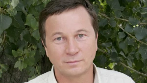 Piotr Cyrwus jako kultowy już Rysio Lubicz / fot. Kurkowska