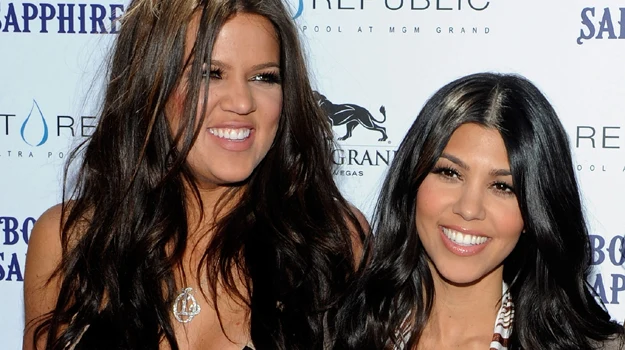 Kourtney i Khloe Kardashian / fot. Ethan Miller Kourtney i Khloe Kardashian / fot. Ethan Miller