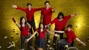 Ekipa najwidoczniej  "Glee" nie chce jeszcze rozstawac się z serialem