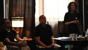 Jakub Duszyński, Roman Gutek i Urszula Śniegowska na konferencji prasowej we Wrocławiu