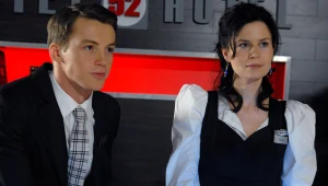 Krzysztof Kwiatkowski i Magdalena Kumorek w scenie z serialu "Hotel 52" / fot. Marek Ulatowski