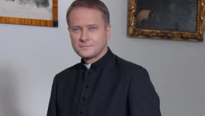 Co tym razem czeka księdza-detektywa? / fot. Marek Ulatowski