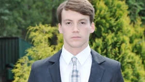 Krzysztof Kwiatkowski wciela się w "Hotelu 52" w rolę Artura / fot. Andras Szilagyi