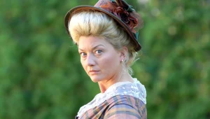 Edyta Olszówka w scenie z filmu "Śluby panieńskie"