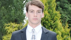 Dzieciństwo Artura (Krzysztof Kwiatkowski) było koszmarem / fot. Andras Szilagyi