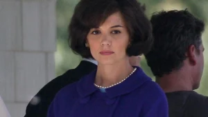 Katie Holmes w roli Jakcie Kennedy możemy oglądać tylko na zdjęciach