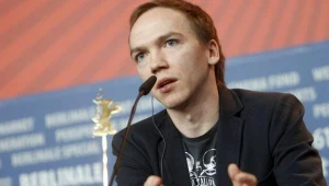 Jan Komasa na konferencji podczas festiwalu w Berlinie, fot. Andrzej Engelbrecht