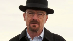 Bryan Cranston w scenie z serialu "Breaking Bad"