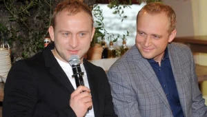 Borys Szyc i Piotr Adamczyk na konferencji promującej serial "Przepis na życie"