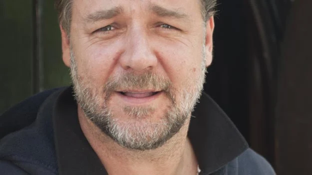 Czy Russell Crowe wypadnie w "Nędznikach" śpiewająco? - fot. Tommy Jackson Czy Russell Crowe wypadnie w "Nędznikach" śpiewająco? - fot. Tommy Jackson