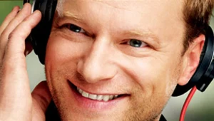 Maciej Stuhr w "Listach do M." wciela się w postac radiowca