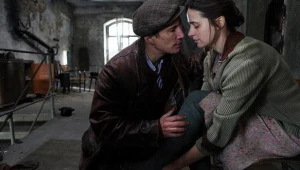 Benno Fürmann i Agnieszka Grochowska w filmie "W ciemności"