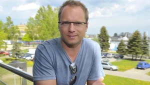 Maciej Stuhr lubi się zmieniać na ekranie