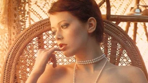 Udział w cyklu filmów erotycznych "Emmanuelle" przyniósł olbrzymią sławę Sylvii Kristel