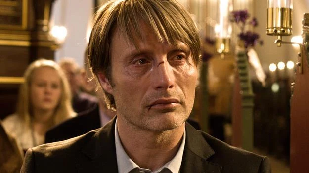 Mads Mikkelsen w scenie z filmu "Polowanie" Mads Mikkelsen w scenie z filmu "Polowanie"