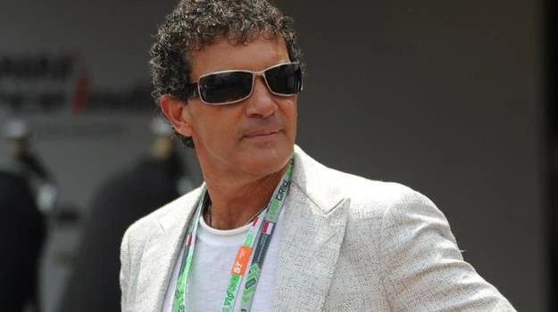 Antonio Banderas sam był dobrze zapowiadajacym się piłkarzem... Antonio Banderas sam był dobrze zapowiadajacym się piłkarzem...