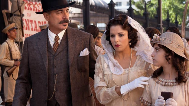 Andy Garcia i Eva Longoria w filmie "Cristiada". Andy Garcia i Eva Longoria w filmie "Cristiada".