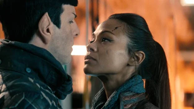 Zoë Saldana i Zachary Quinto dodadzą "Star Trekowi" seksapilu Zoë Saldana i Zachary Quinto dodadzą "Star Trekowi" seksapilu