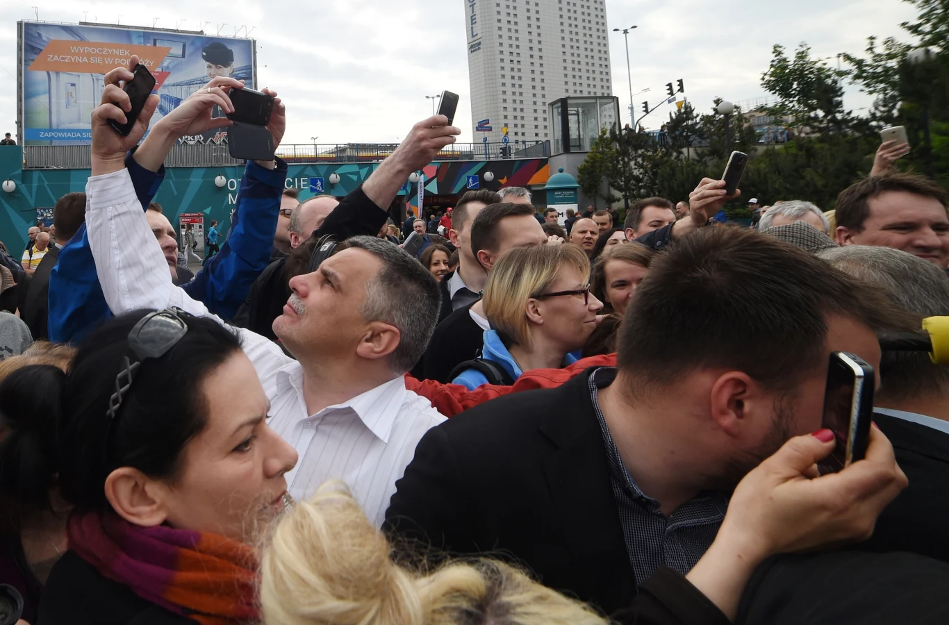 Andrzej Duda spotkał się w poniedziałek rano z mieszkańcami Warszawy.