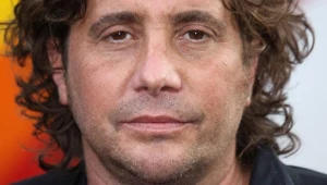 Samuel Bayer jako twórca wideoklipów zadebiutował słynnym teledyskiem do pierwszego hitu Nirvany