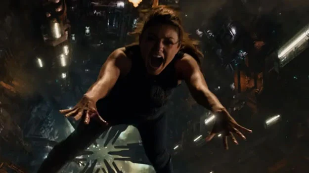 Mila Kunis w filmie "Jupiter Ascending". Mila Kunis w filmie "Jupiter Ascending".