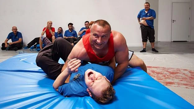 Mariusz Pudzianowski nie miał litości dla uczestników "Hell's Kitchen" Mariusz Pudzianowski nie miał litości dla uczestników "Hell's Kitchen"