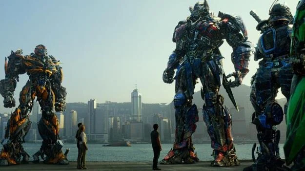 Filmowym wydarzeniem tegorocznych świąt będzie premiera filmu "Transformers: Wiek zagłady" Filmowym wydarzeniem tegorocznych świąt będzie premiera filmu "Transformers: Wiek zagłady"