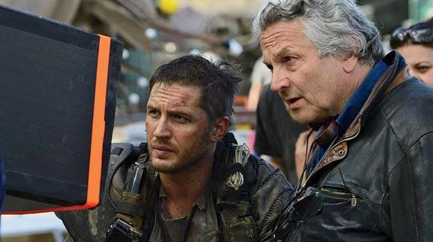George Miller (P) i Tom Hardy (L) na planie "Mad Maxa" George Miller (P) i Tom Hardy (L) na planie "Mad Maxa"
