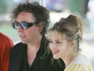 Tim Burton z żoną Heleną Bonham-Carter na festiwalu w Wenecji, 7 września 2005