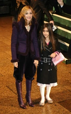 Madonna z córka Lourdes