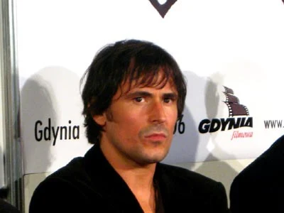 Bartosz Opania