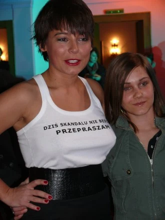 Anna Mucha igra z medialnym wizerunkiem skandalistki - fot. Tomek Piekarski / MWMedia