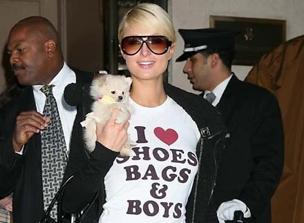 Paris Hilton przedstawia swą życiową filozofię - fot. Splashnews