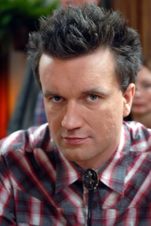 Aktor bawił nas też w serialu "Hela w opałach" - fot. Andrzej Szilagyi