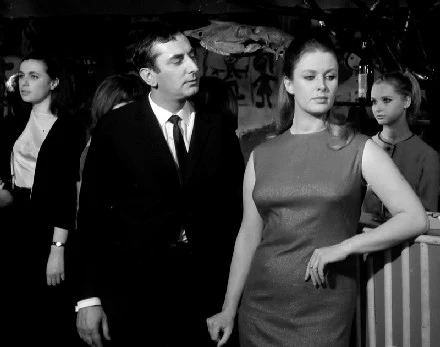 Gustaw Holoubek i Beata Tyszkiewicz w filmie "Marysia i Napoleon" (1966)