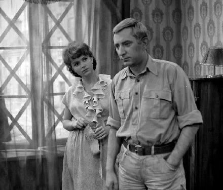 Gustaw Holoubek w filmie "Prawo i pięść" (1964)