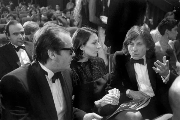 Z Jackiem Nicholsonem i Angeliką Huston - fot. arch. AFP